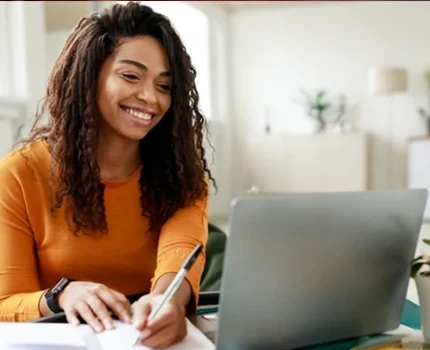 Students preparing for college through online education
